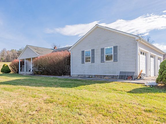 5th image of 508 Whitelocke Rd SE