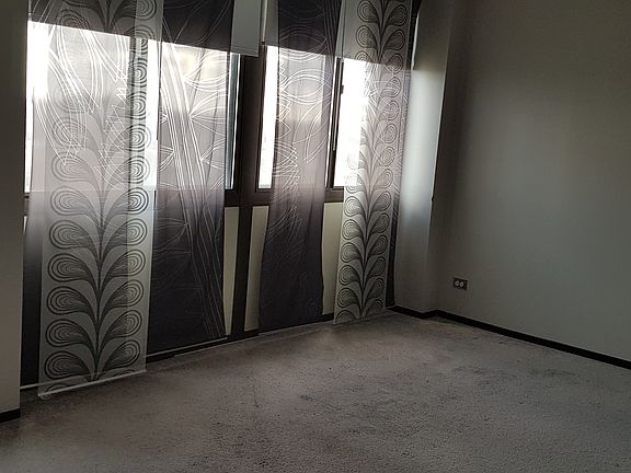 2nd image of 4800 S Lake Park Ave APT 1912
