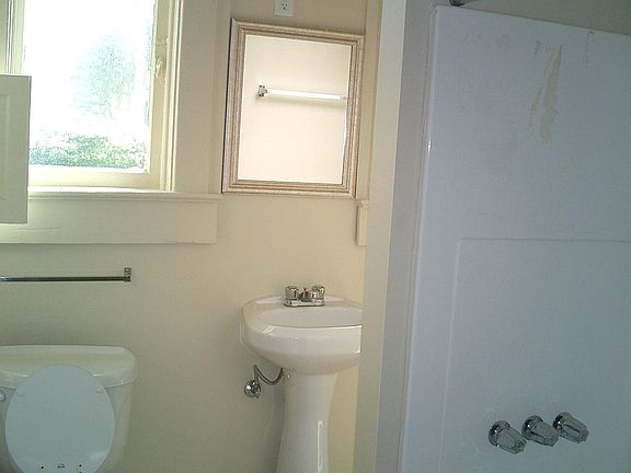 5th image of 1735 S Carrollton Ave #2