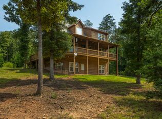 122 Gladys Ln, Young Harris, GA 30582