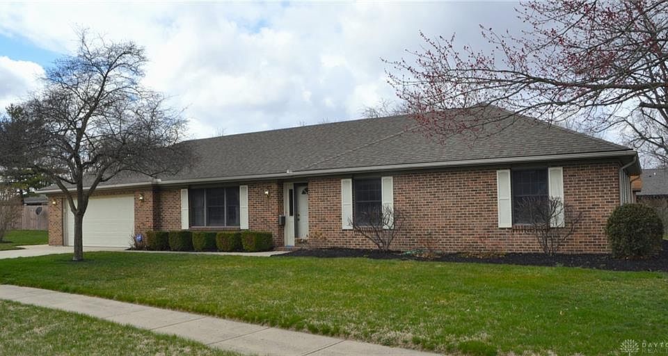 1st image of 211 S Tippecanoe Dr