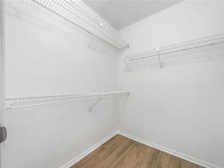 113 Tuxworth Cir — Photo 16