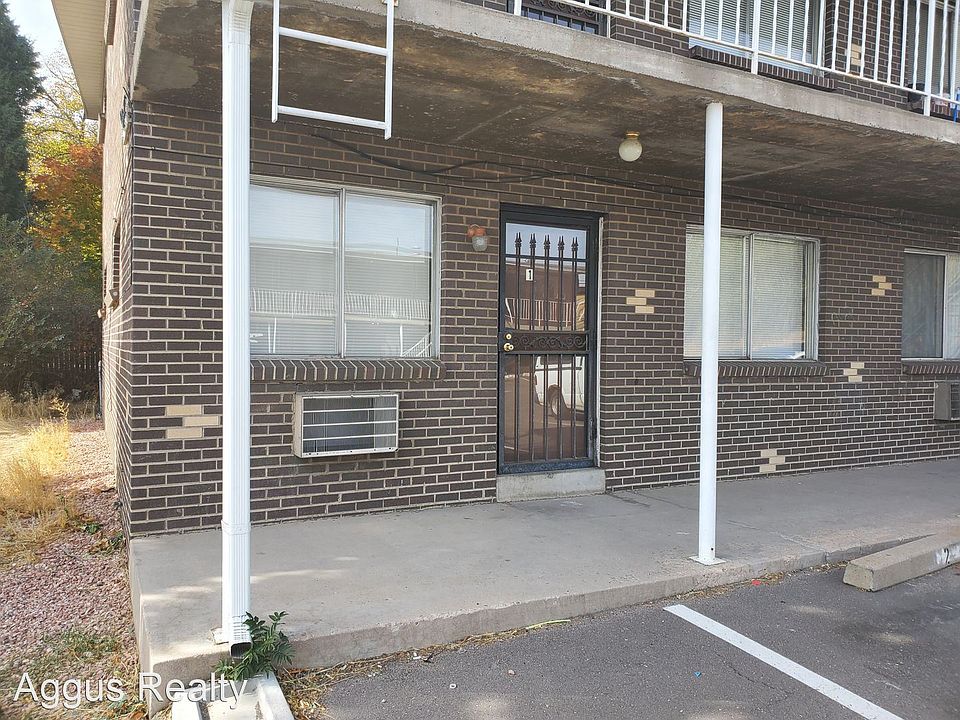 1st image of 3071 W Hamilton Pl APT 4