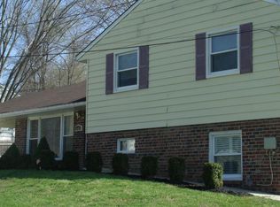 1000 Shady Glen Dr, Capitol Heights, MD