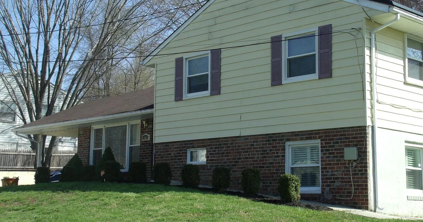 1000 Shady Glen Dr photo 1
