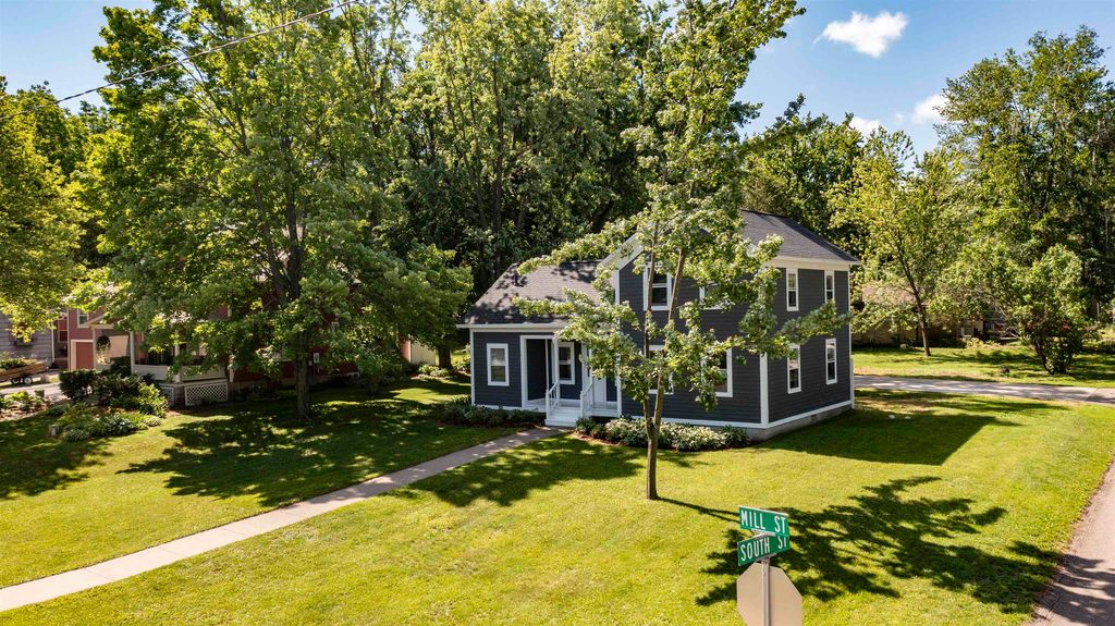 201 Mill St, Amherst, WI - View 6