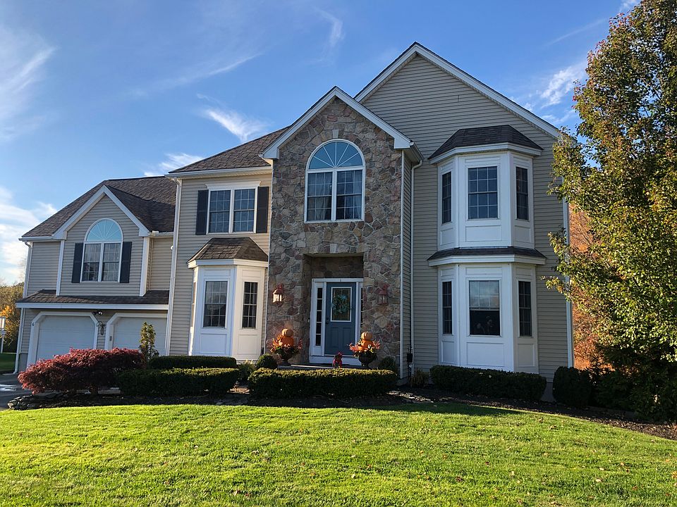 1st image of 6 Julianna Dr