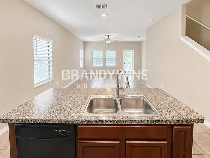 5580 Mercado Dr — Photo 8