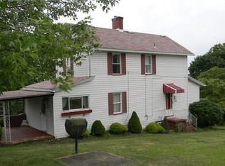 1004 Bennett Ave, Jeannette, PA 15644