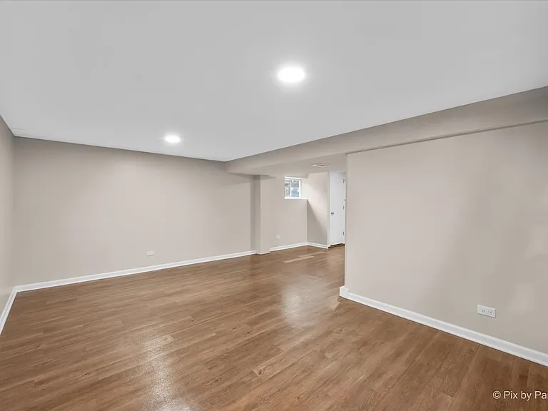 23776 N Overhill Dr — Photo 17