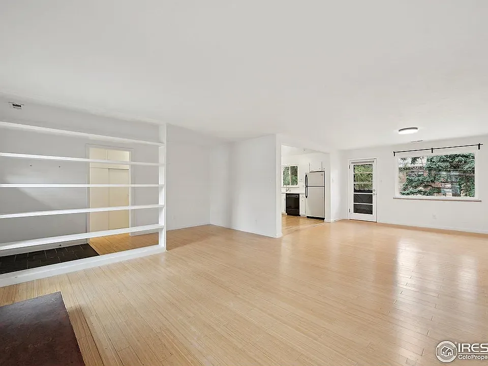 2 bed, 1351 sqft, $3,800 — Photo 2