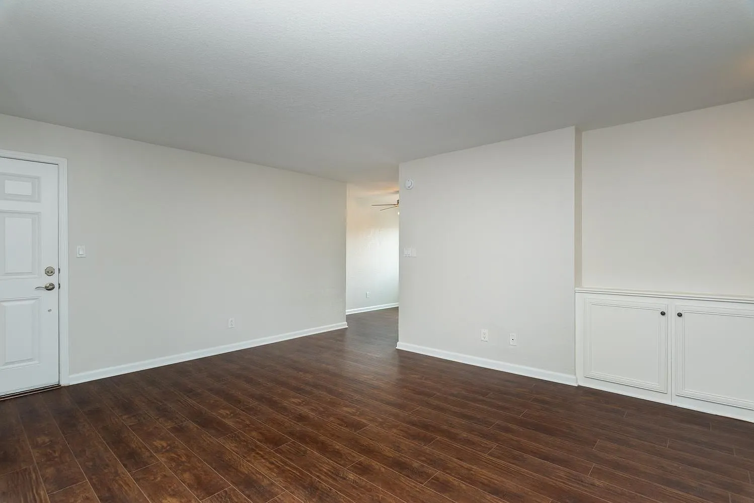 2 bed, 920 sqft, $2,800 — Photo 4
