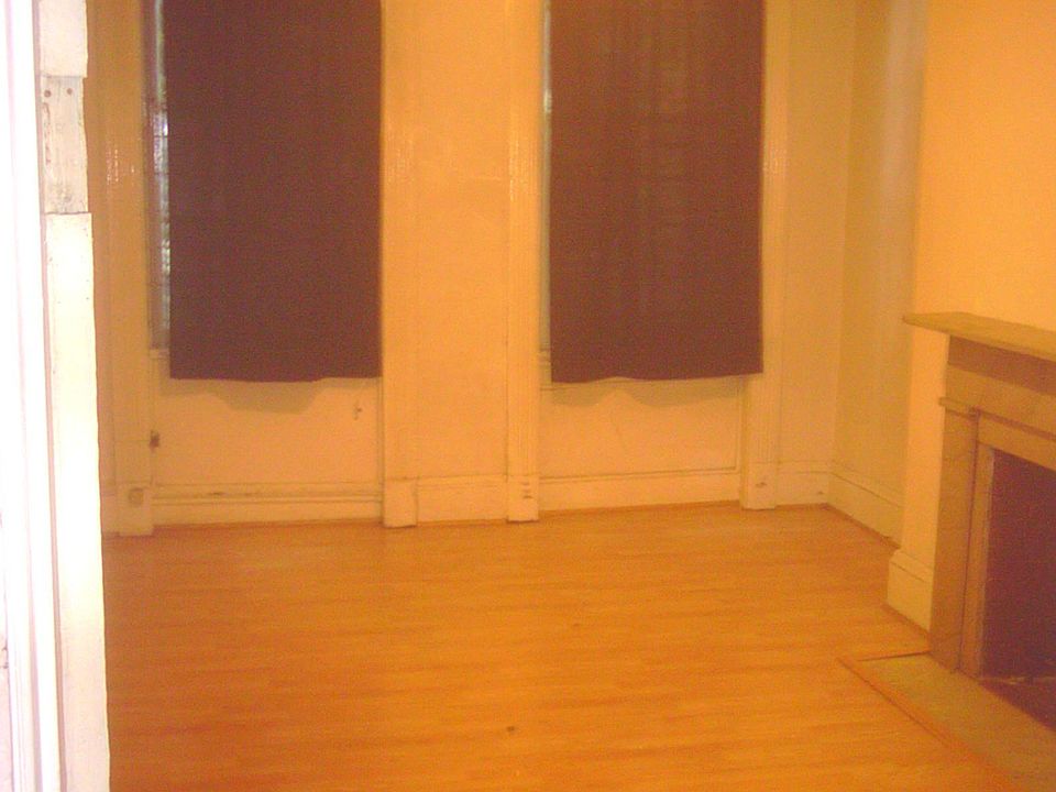 2nd image of 1028 N Calvert St APT 4