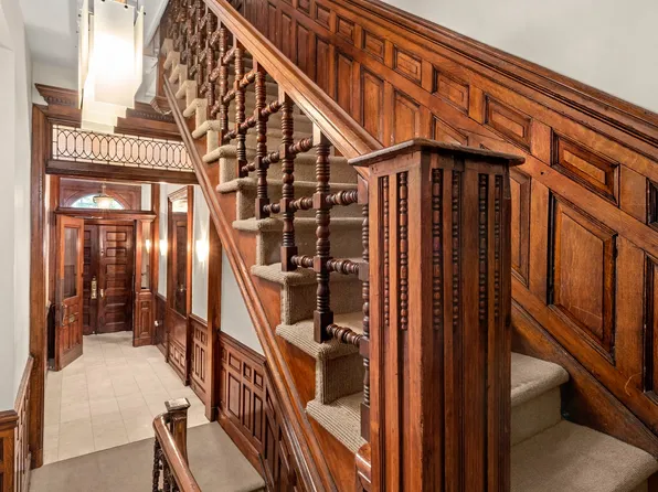 59 East 73rd Street 2F image 10 of 10
