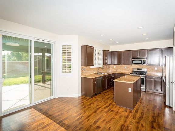 4th image of 38885 Turtle Pond Ln