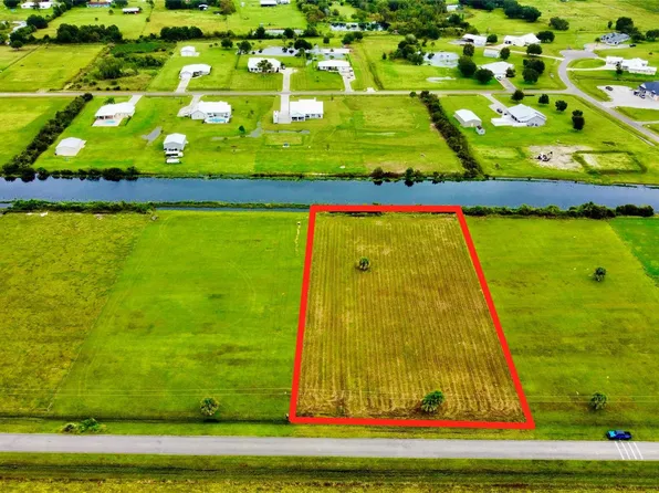 7067 SW 21st Parkway, Okeechobee, FL 34974