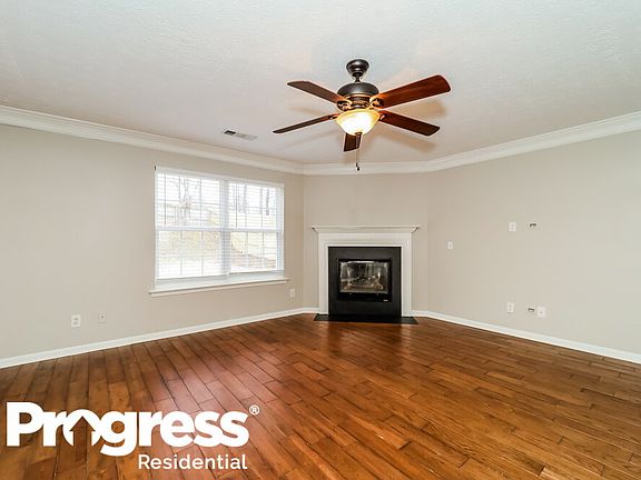 4th image of 345 Westminster Dr