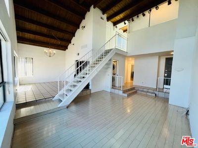221 S Gale Dr Unit 401, Beverly Hills, CA, 90211