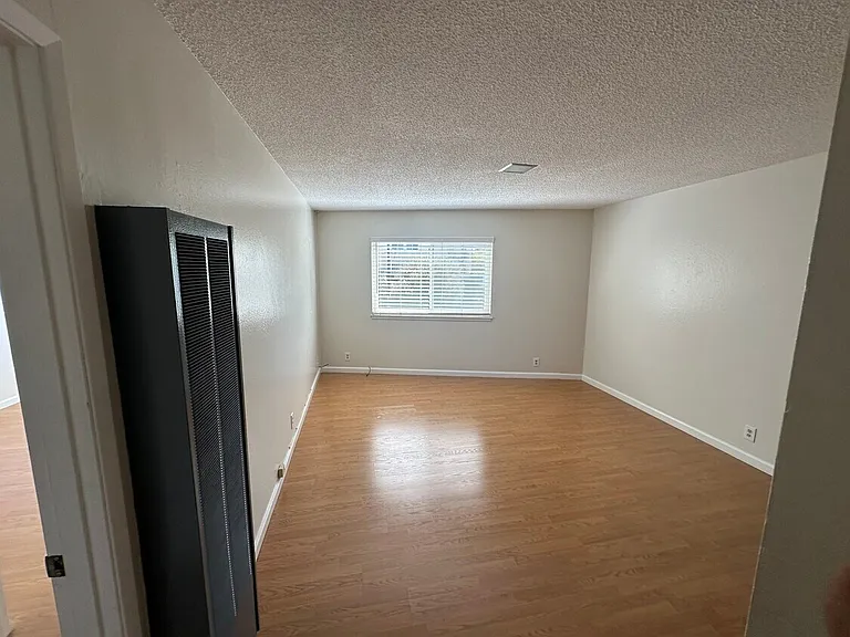 6315 Telegraph Ave #G — Photo 6