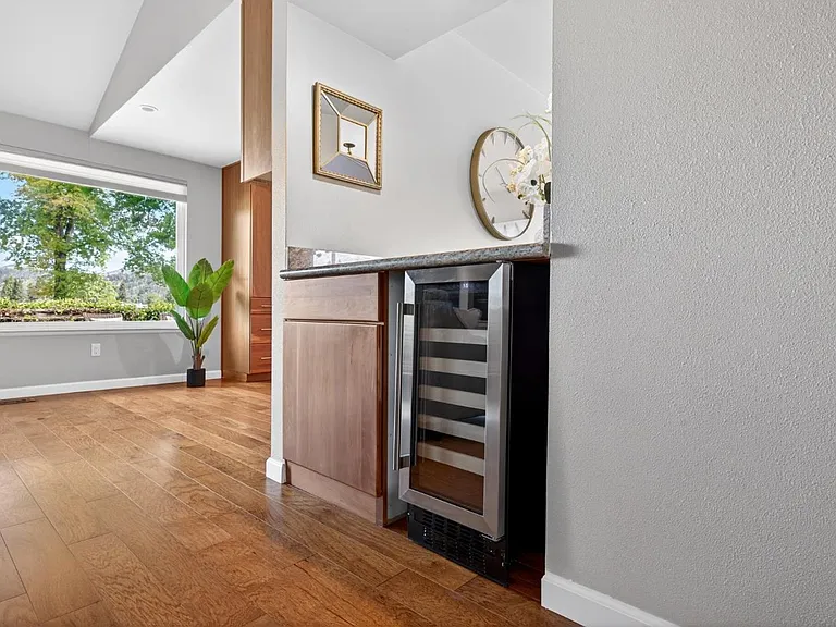 329 Oak Leaf Cir — Photo 11