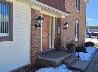 1900 River Rd APT D1, Marysville, MI 48040