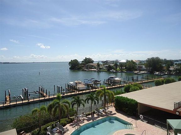 4th image of 5301 Gulf Blvd APT C406