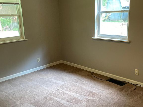 2nd image of 1311 Farley Dr #2