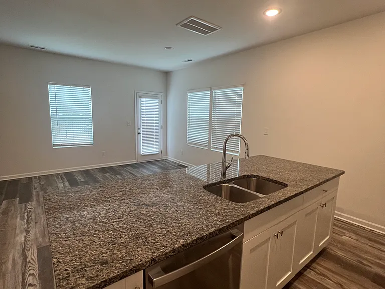 120A Fosters Glen Pl #120A — Photo 9