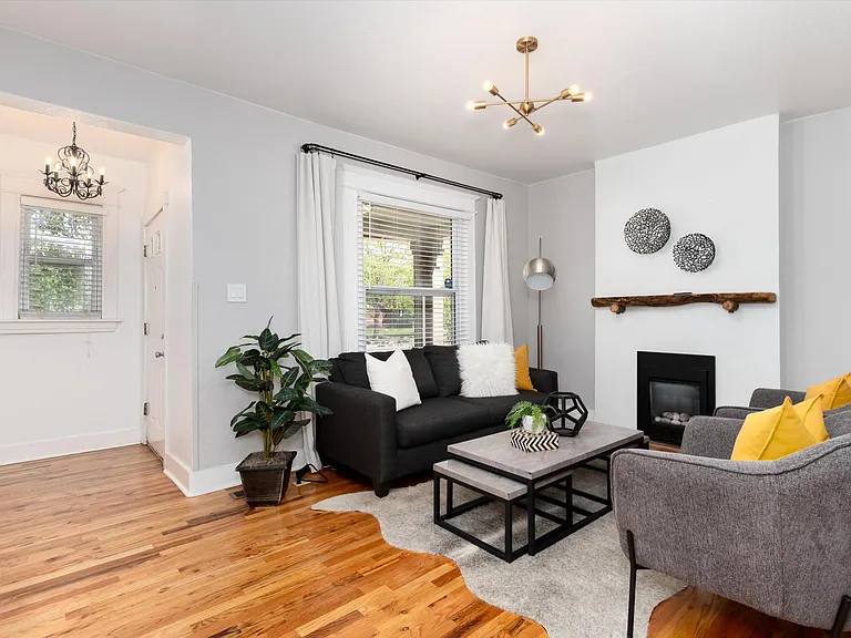 3047 N Williams St — Photo 8