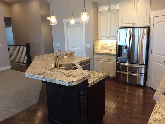 2nd image of 10431 N Avondale Dr