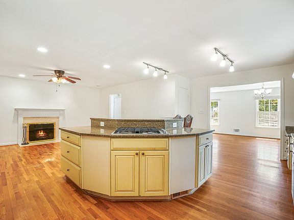 5th image of 12027 Devilwood Dr