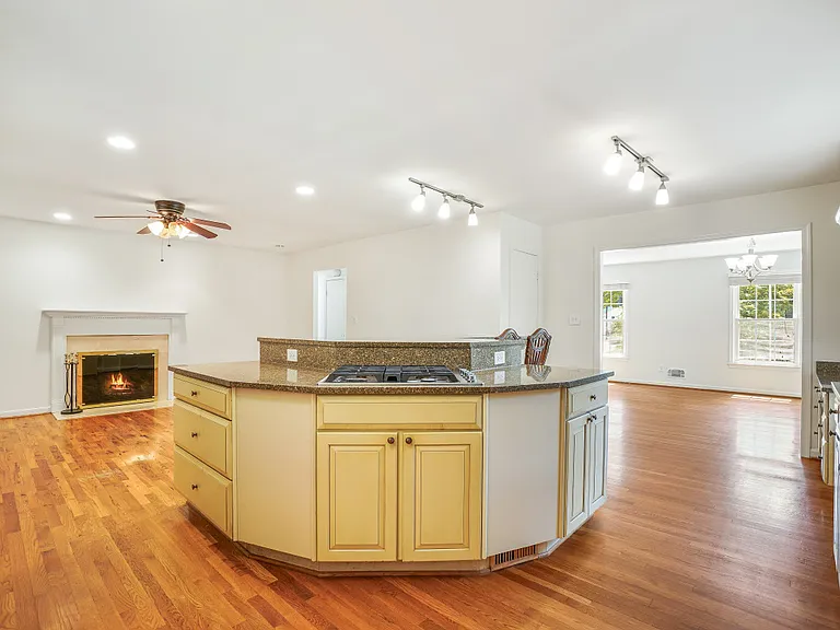 12027 Devilwood Dr — Photo 5