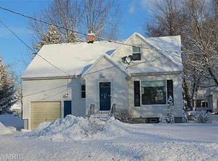 717 E Lincoln Ave, Zeeland, MI 49464