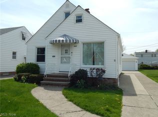 8407 Whittington Dr, Parma, OH
