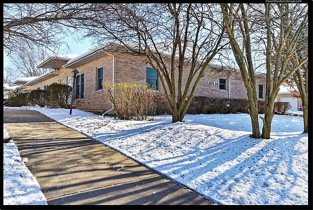 1st image of 1074 Chovan Dr #1074