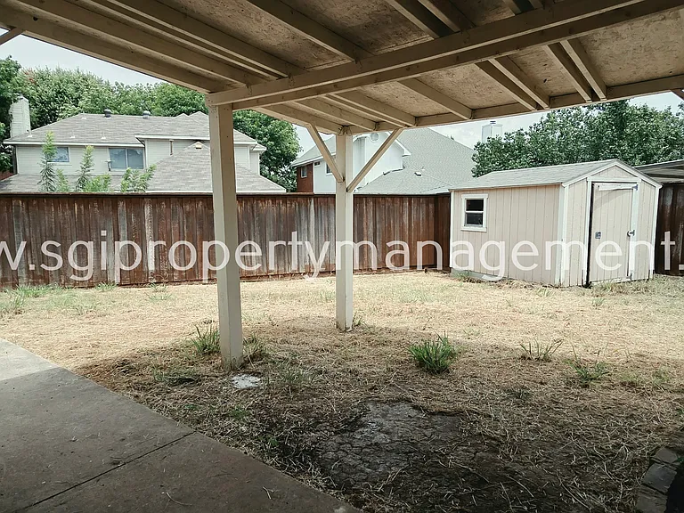 1513 Lodengreen Ct — Photo 12