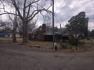 217 NW E St, Antlers, OK 74523