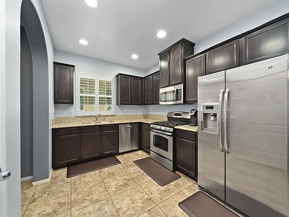 5th image of 37421 Paseo Violeta