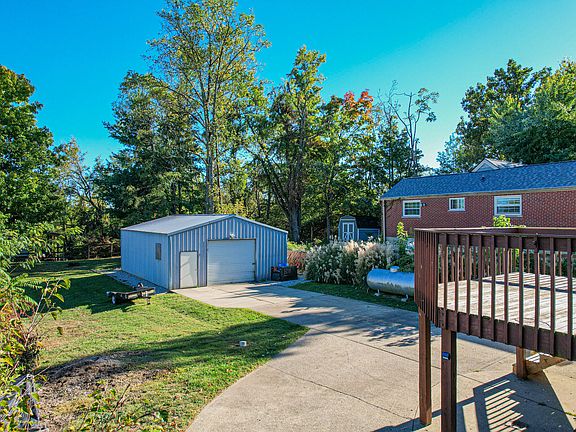 3rd image of 669 Garner Dr