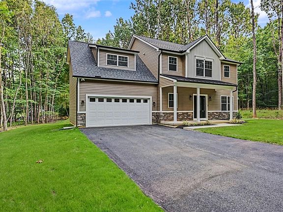 3rd image of 128 Gumwood Ln