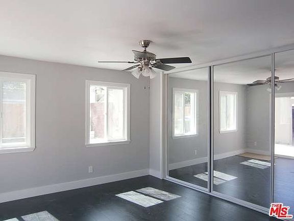 4th image of 2022 W 76th St