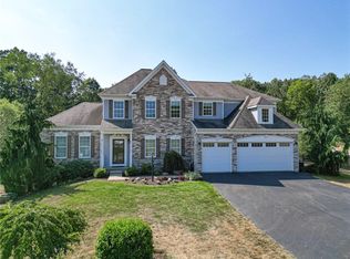 438 White Pine Ln, Baden, PA 15005
