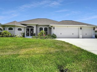 175 Fairway Rd, Rotonda West, FL 33947