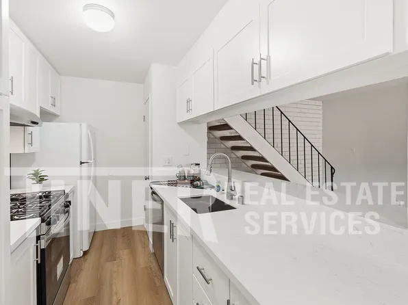 243 Breuner Dr APT 2, Roseville, CA 95678