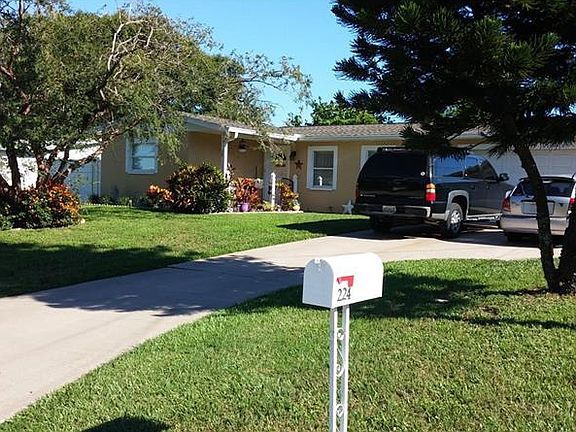 5th image of 224 Lake Villa Way
