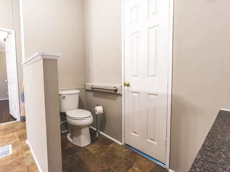 139 Woodtree Ln — Photo 15