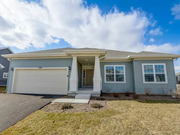 714 Maplewood Cir, Elburn, IL 60119