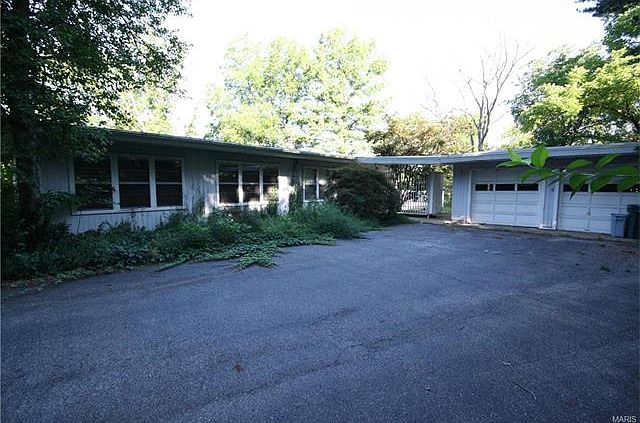 1st image of 520 Taylor Young Dr