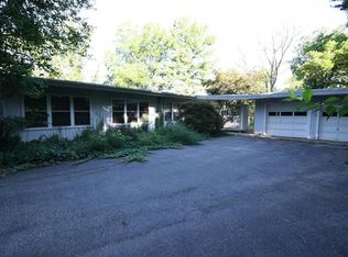 520 Taylor Young Dr, Saint Louis, MO 63122