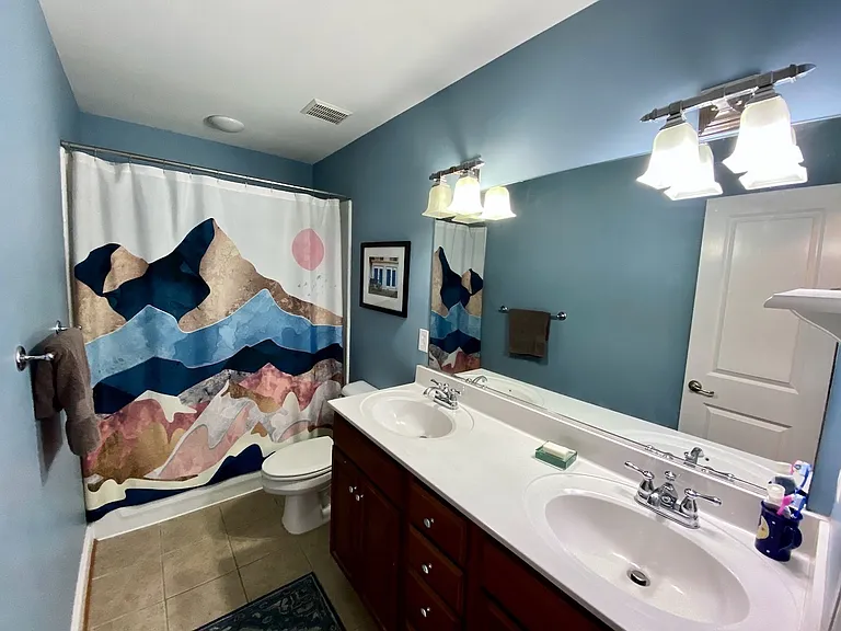 520 1/2 S Laurel St — Photo 19